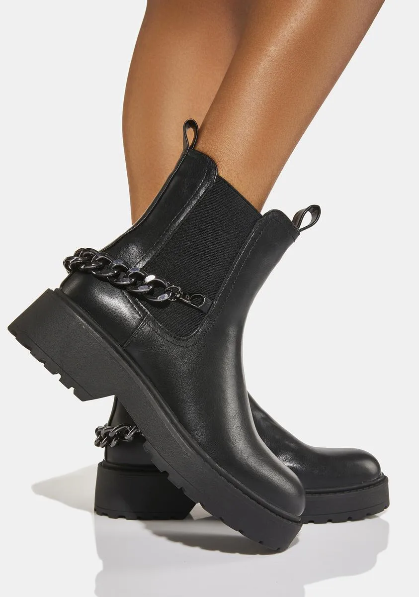 Bold Onyx Stride Chelsea Boots