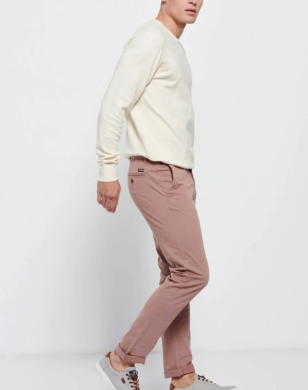 Comfortable Essential Chinos