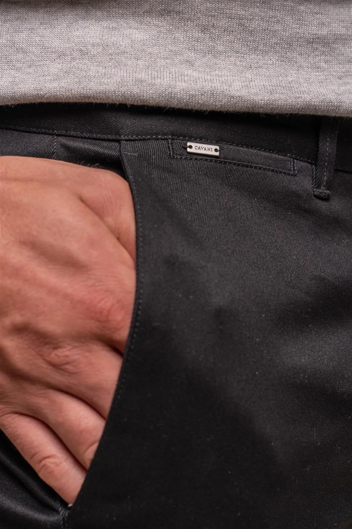 Black Dakota Chinos