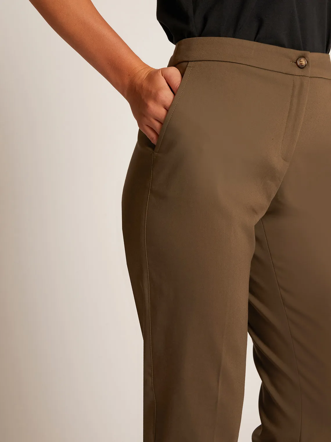 Chinos in Double Satin by Elena Mirò