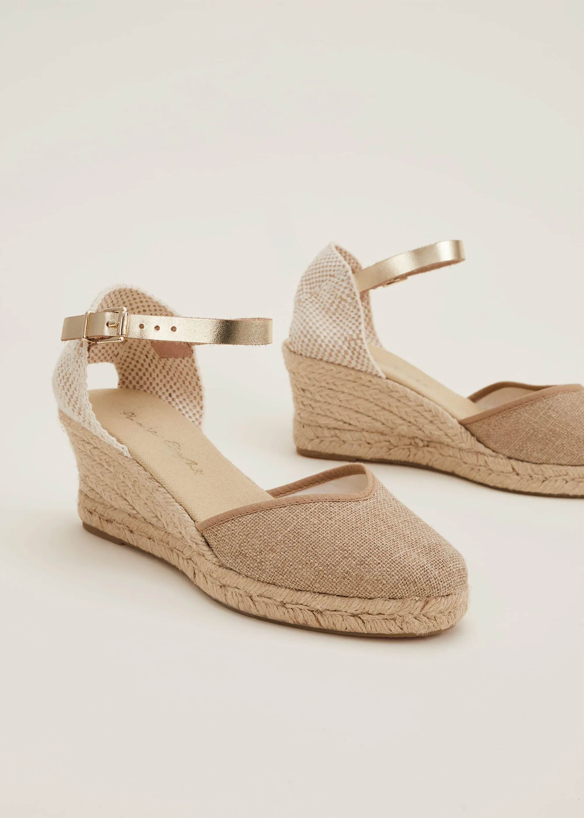 Stylish Espadrille Shoes with a Classic Twist