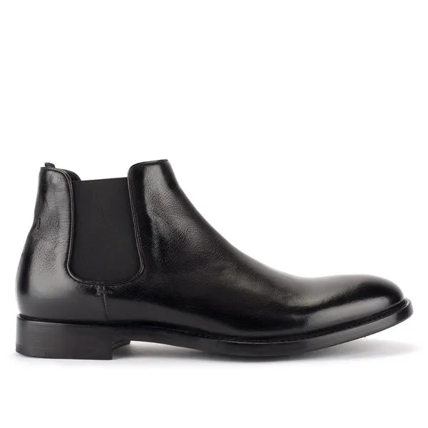 Signature Diana Sleek Chelsea Boots