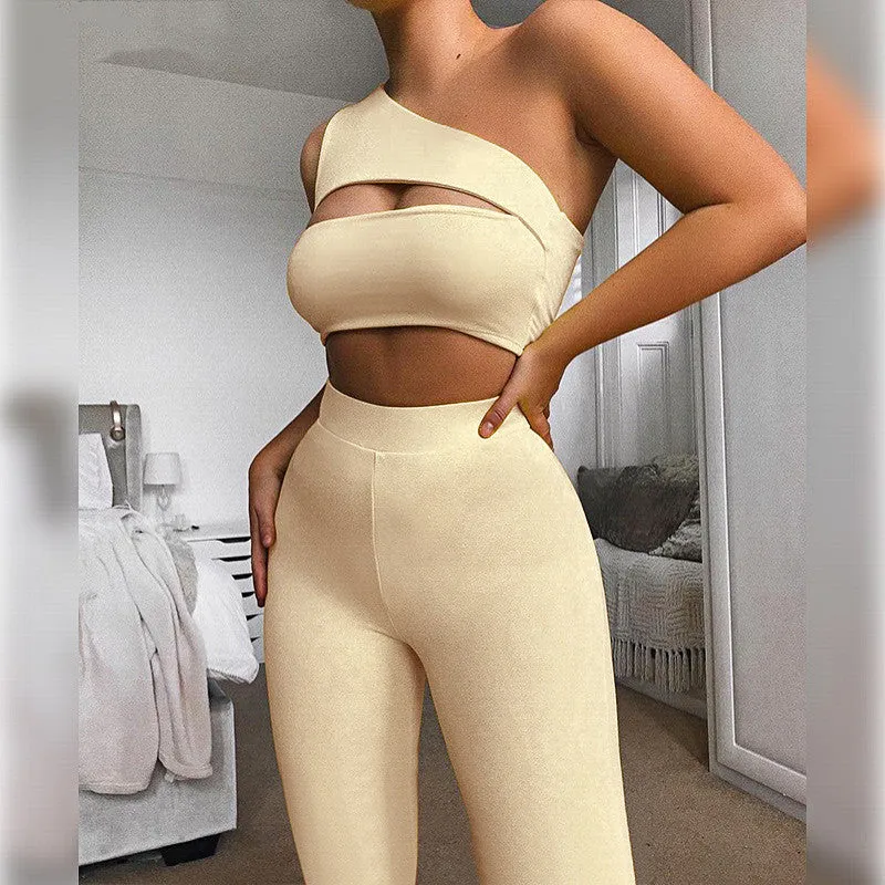 Strapless Crop Tops for Women in Sports Trousers Outfit